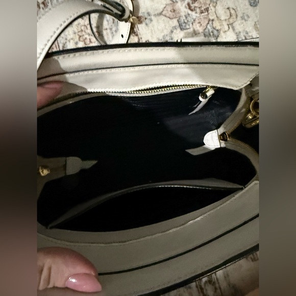 Prada SAFFIANO LEATHER HANDBAG - authentic - Picture 5 of 12